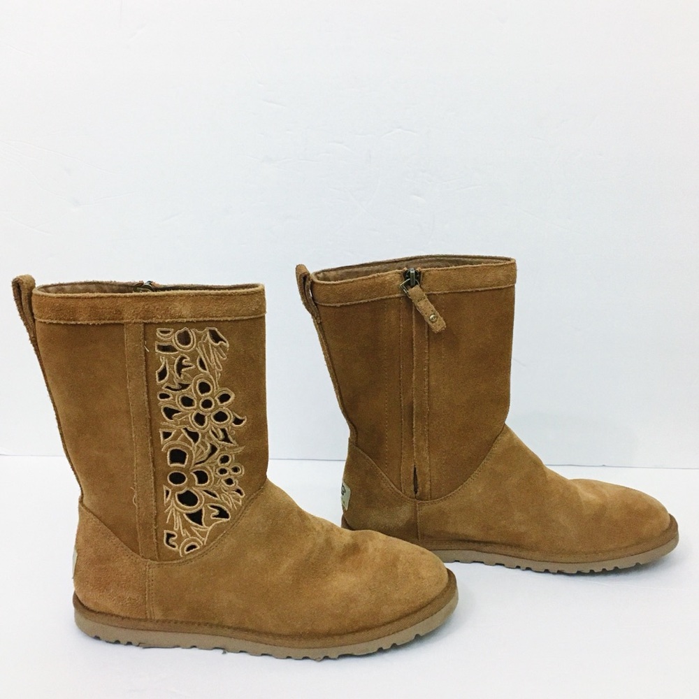 Ugg Australia Cut-Out Boots Size 8